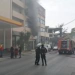 Πυρκαγιά σε συνεργείο αυτοκινήτων στη Λεωφόρο Ηρακλείου στο Ηράκλειο Αττικής